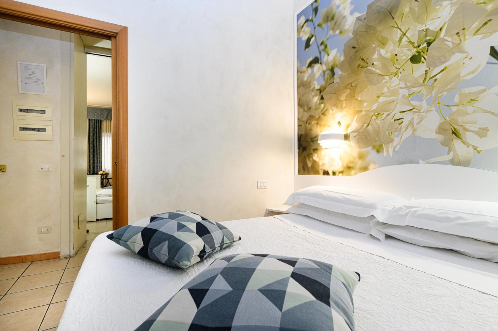 Apartment Julia Guesthouse Rome Exterior photo